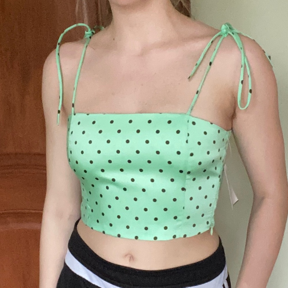 NWT Zara Green polka-dot crop top!